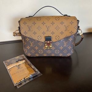 Louis Vuitton  Pochette Métis
